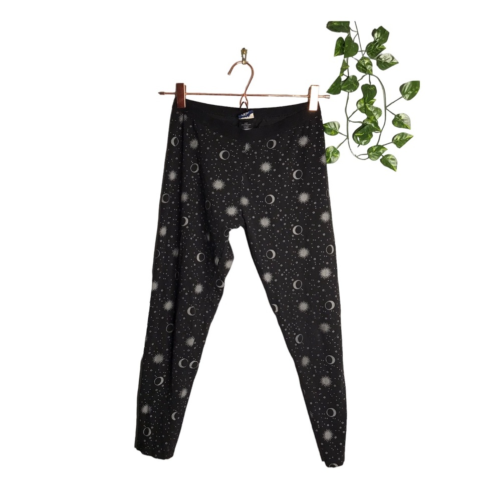 Route 66 | Black mid rise moon and stars leggings •